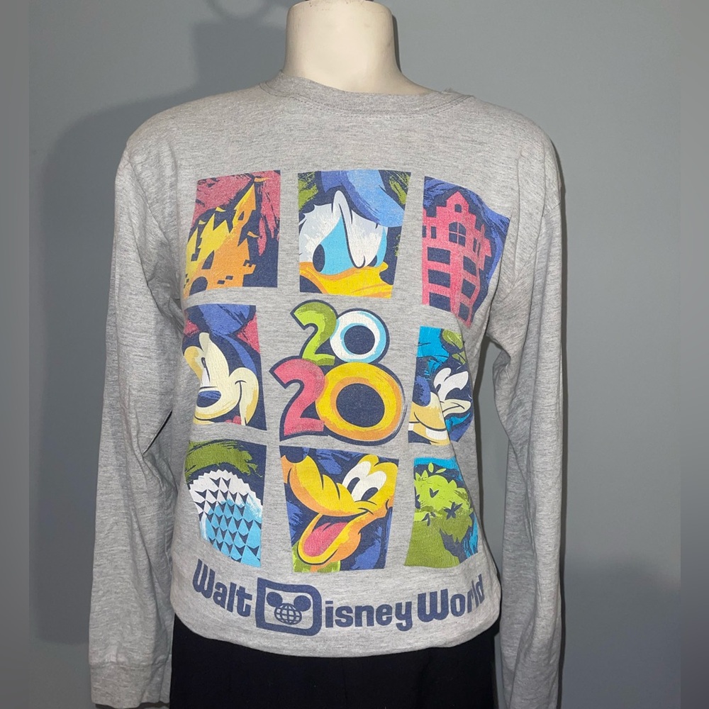 Walt Disney World 2020 long sleeve t-shirt tee top size large Mickey Mouse